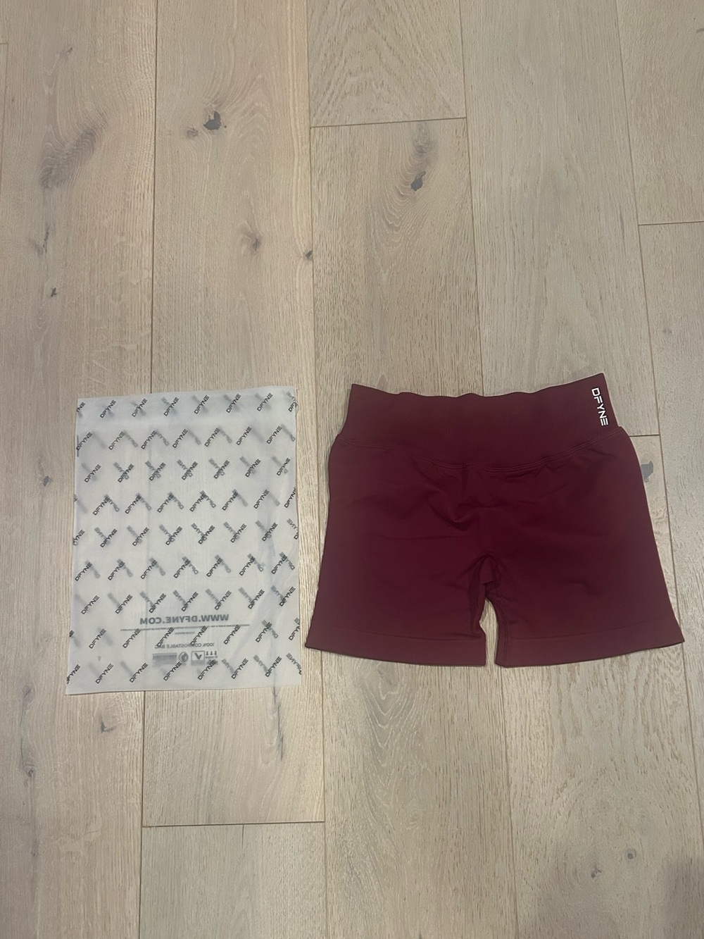 Dfyne Winterberry Impact Shorts